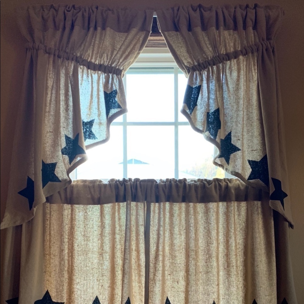 Burlap Black Stencil Stars Natural Tier Set